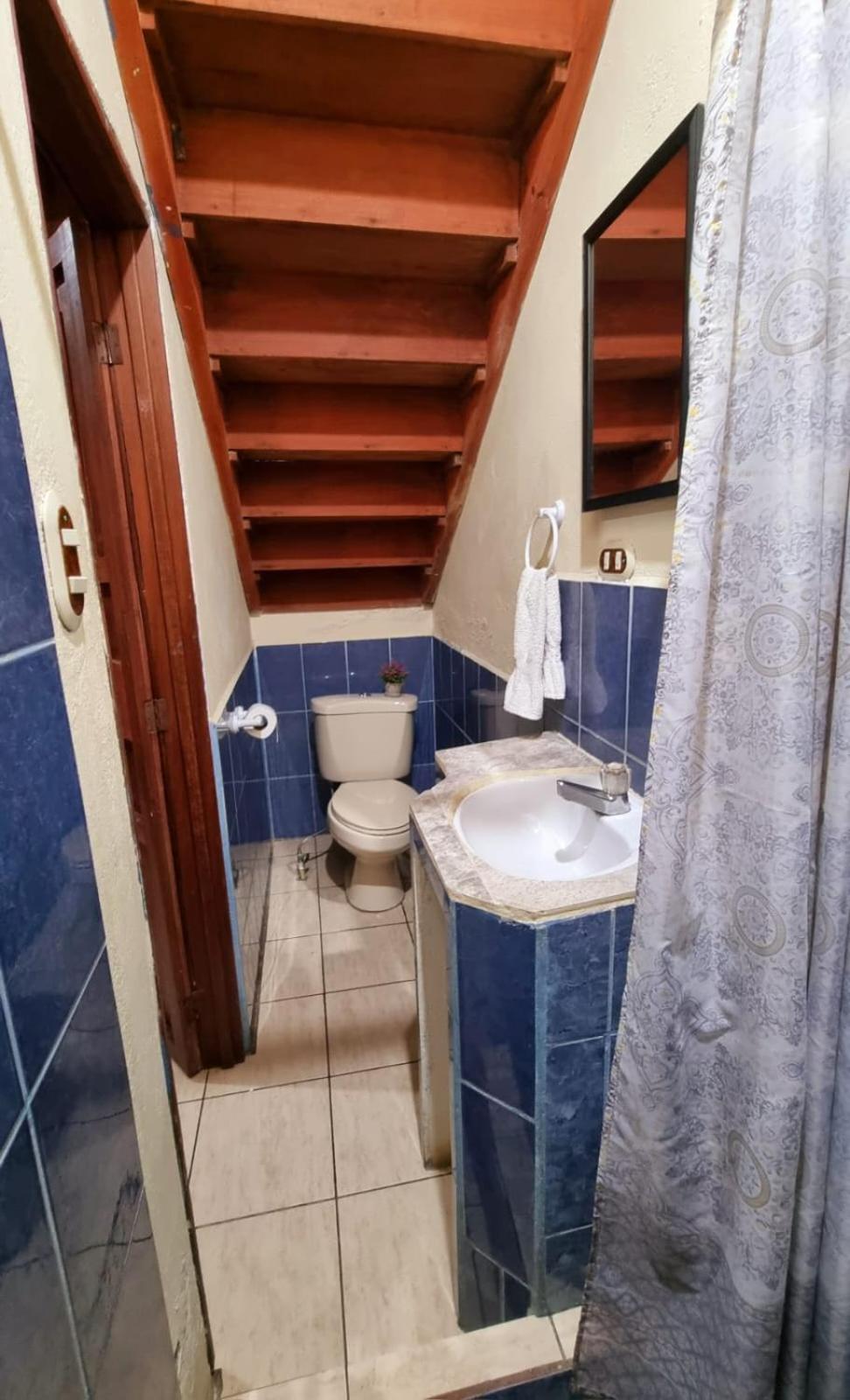 Azura Hotel Boutique Cobán エクステリア 写真