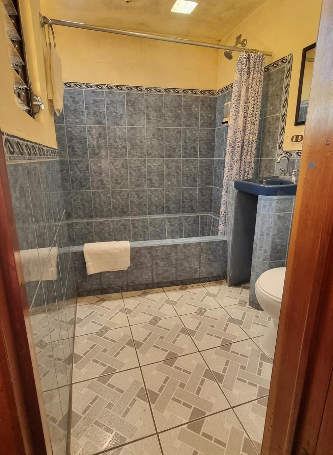 Azura Hotel Boutique Cobán エクステリア 写真